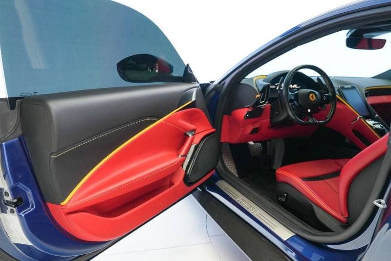 2021 Ferrari Roma STANDARD thumbnail 6