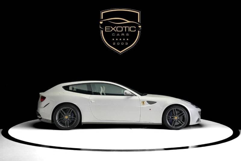 2015 Ferrari FF STANDARD thumbnail 4