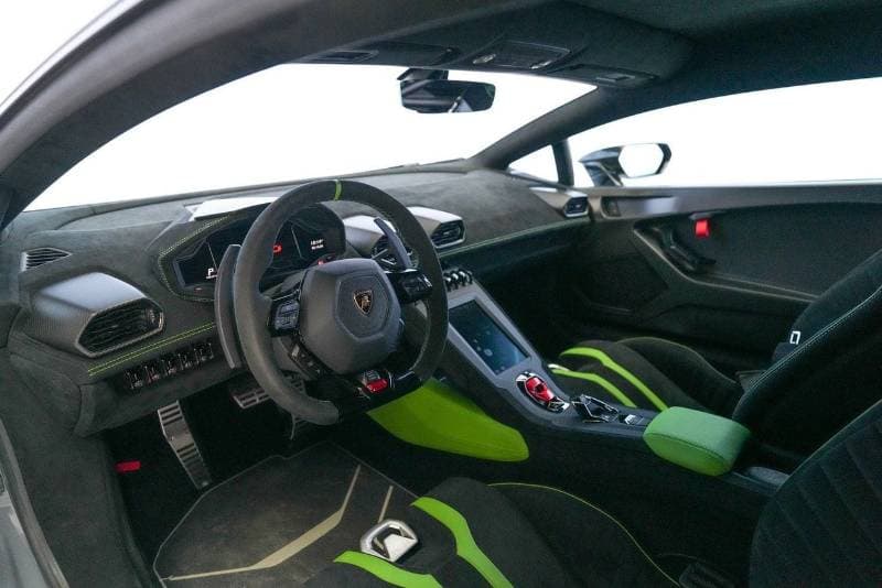 2023 Lamborghini Huracan STO thumbnail 8