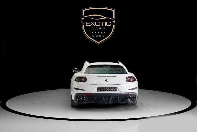 2020 Ferrari GTC4 LUSSO thumbnail 2