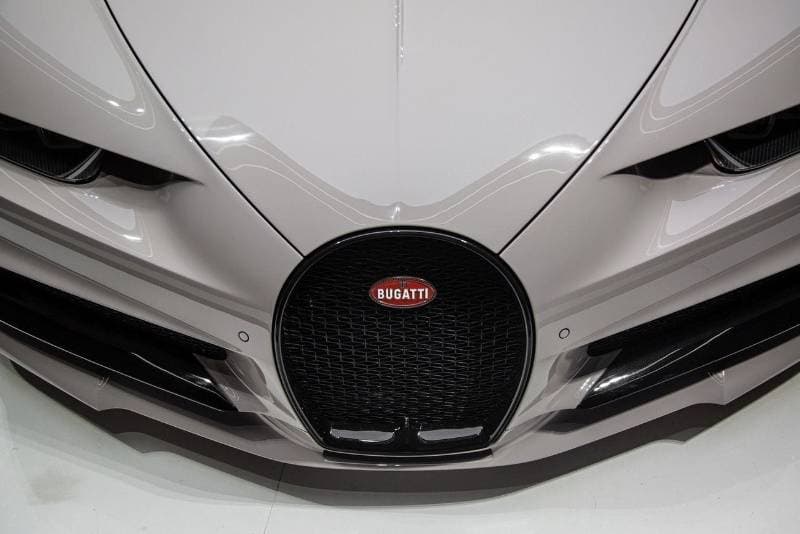 2018 Bugatti Chiron CABON thumbnail 8