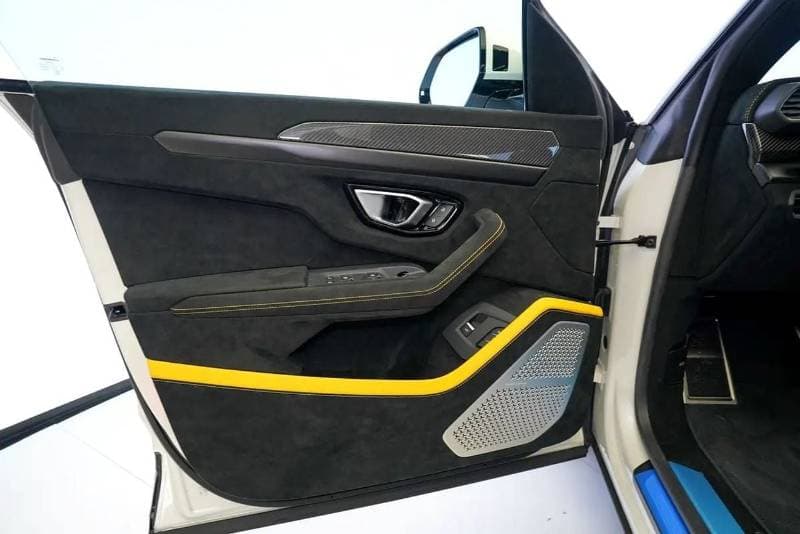 2024 Lamborghini Urus PERFORMANTE thumbnail 6