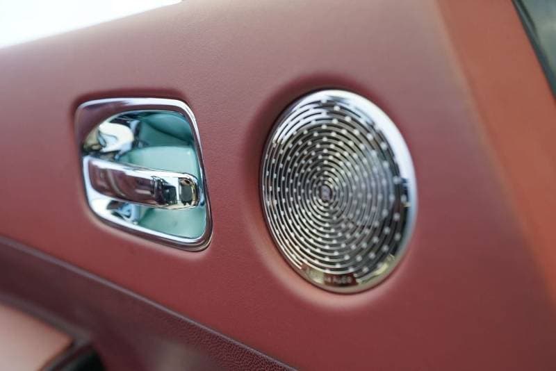 2018 Rolls Royce Dawn thumbnail 4