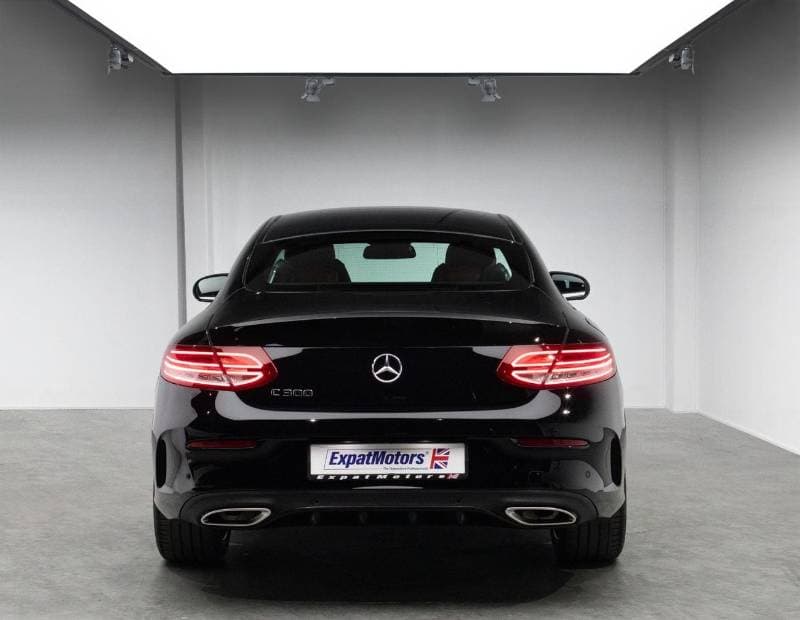 2018 Mercedes Benz C300 STANDARD thumbnail 4