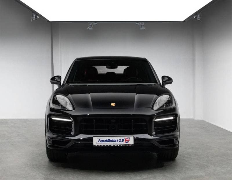 2023 Porsche Cayenne GTS thumbnail 5