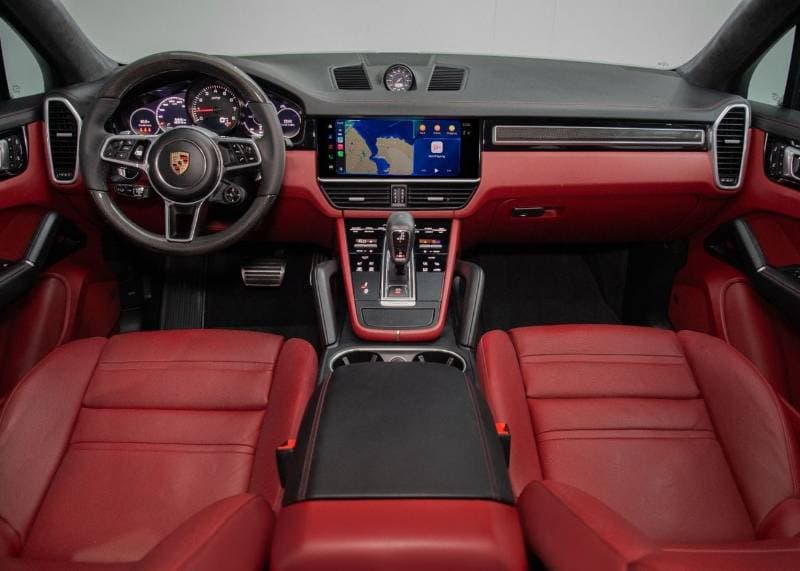 2023 Porsche Cayenne GTS thumbnail 8