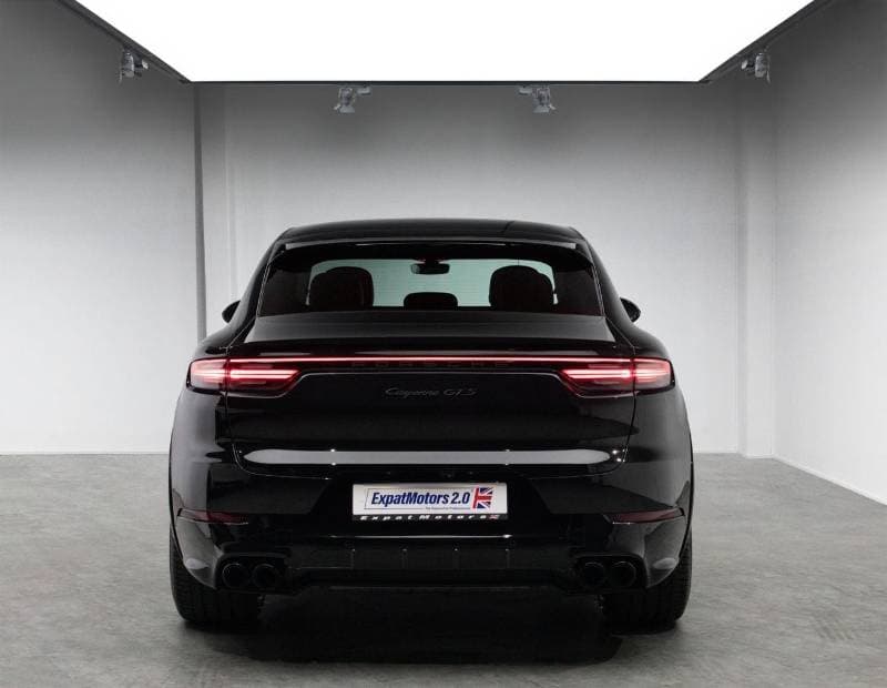 2023 Porsche Cayenne GTS thumbnail 4