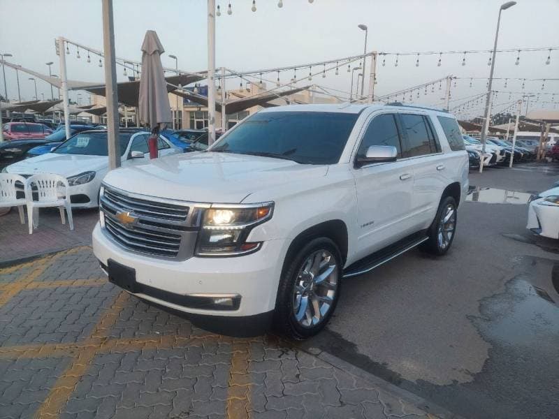2018 Chevrolet Tahoe LTZ thumbnail 2