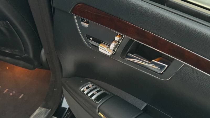 2007 Mercedes Benz S550 STANDARD thumbnail 5