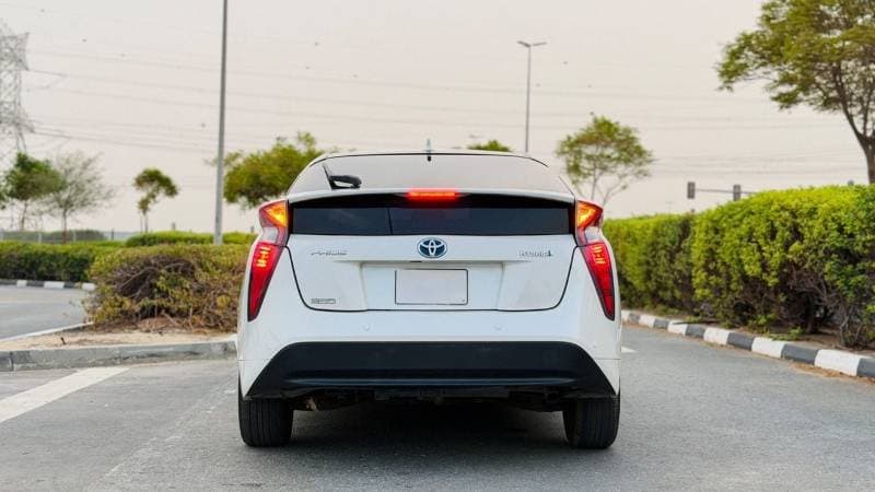 2017 Toyota Prius ECO thumbnail 5