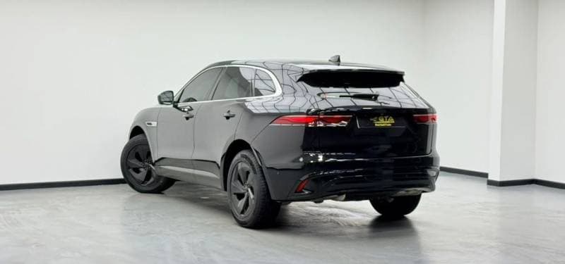 2021 Jaguar F PACE SE P250 thumbnail 4