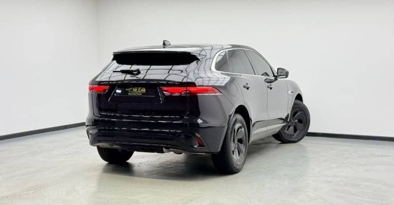 2021 Jaguar F PACE SE P250 thumbnail 6