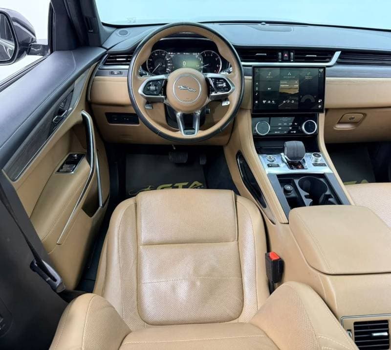 2021 Jaguar F PACE SE P250 thumbnail 8