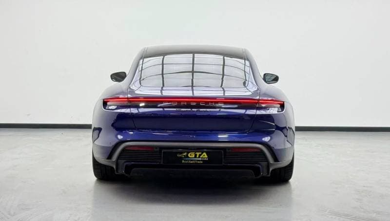 2020 Porsche Taycan thumbnail 5