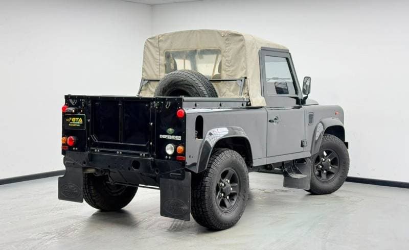 2009 Land Rover Defender 90 Land Rover Defender 90 Pick Up Soft Top thumbnail 6