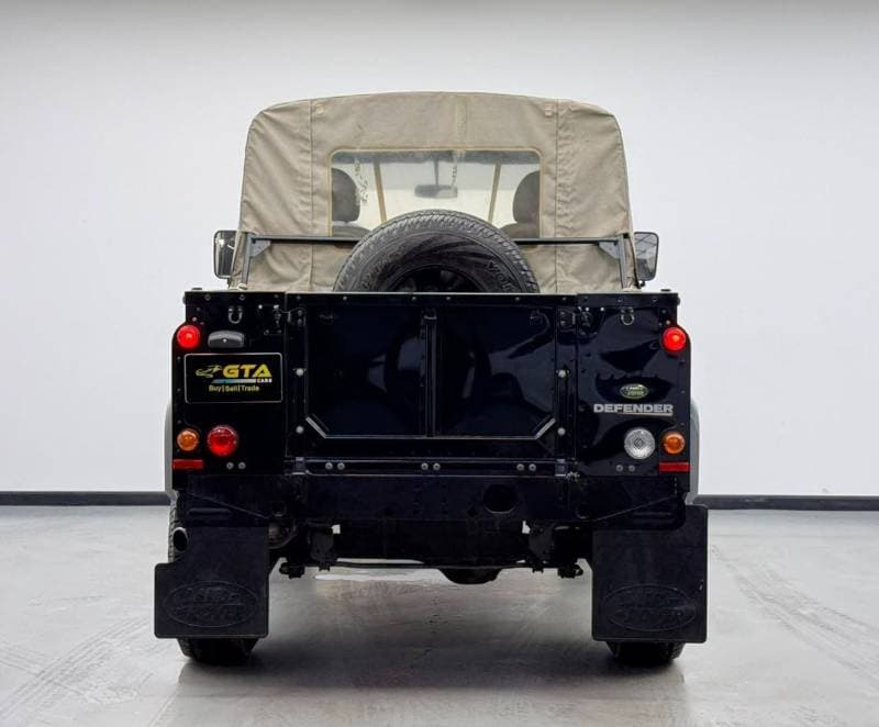 2009 Land Rover Defender 90 Land Rover Defender 90 Pick Up Soft Top thumbnail 5