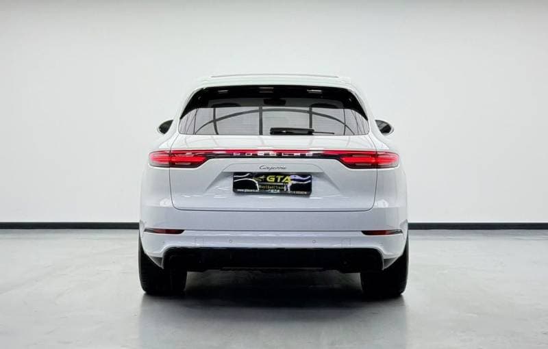 2023 Porsche Cayenne STANDARD thumbnail 5