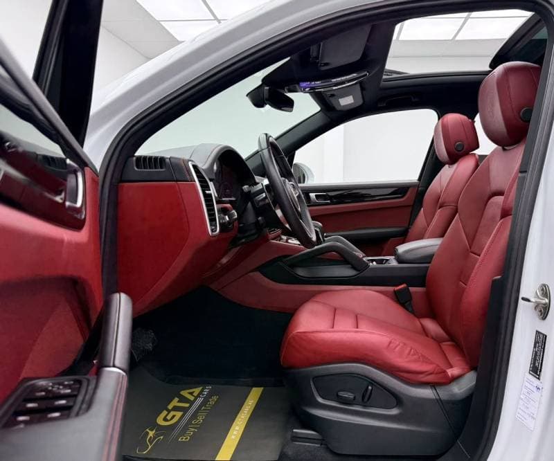 2023 Porsche Cayenne STANDARD thumbnail 8
