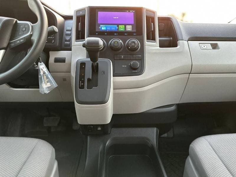 2026 Toyota Hiace GL thumbnail 7