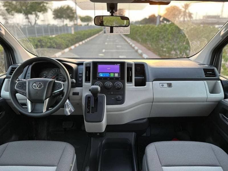 2026 Toyota Hiace GL thumbnail 5