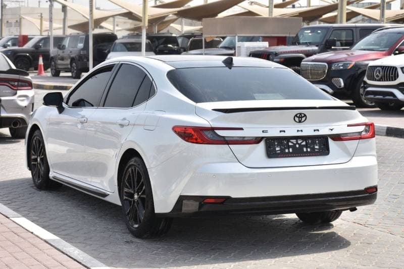 2025 Toyota Camry SPORT HEV