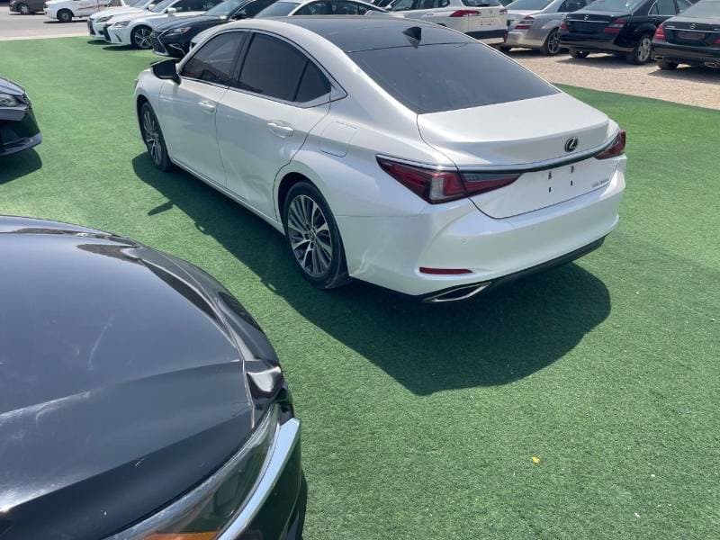 2019 Lexus ES350 PLATINUM thumbnail 2