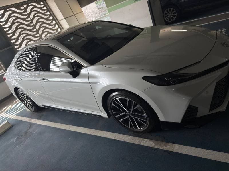 2026 Toyota Camry SPORT HEV thumbnail 5