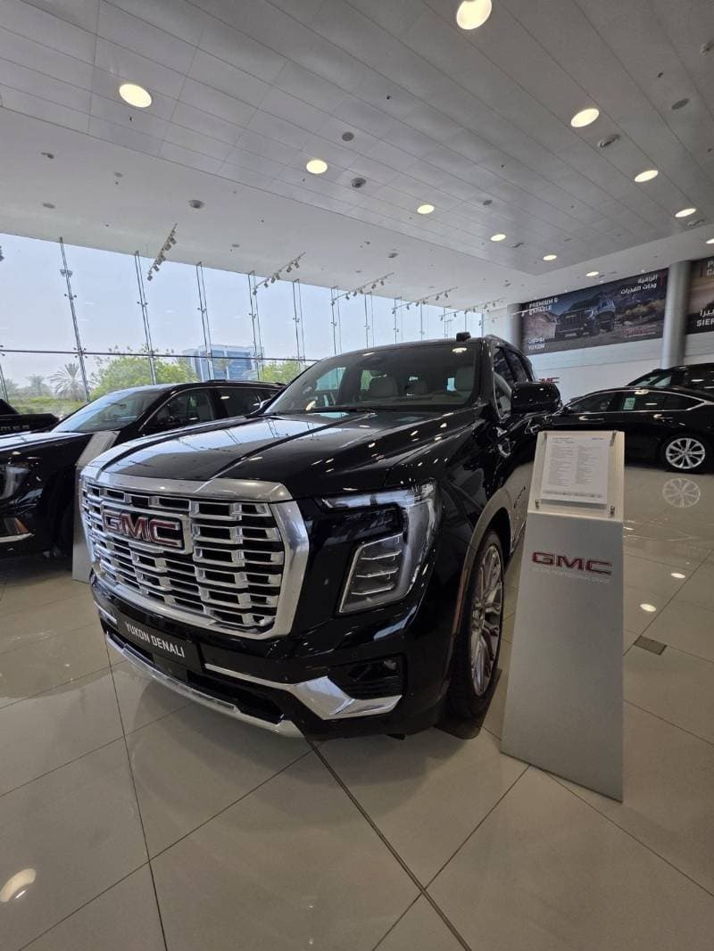 2026 GMC Yukon DENALI thumbnail 5