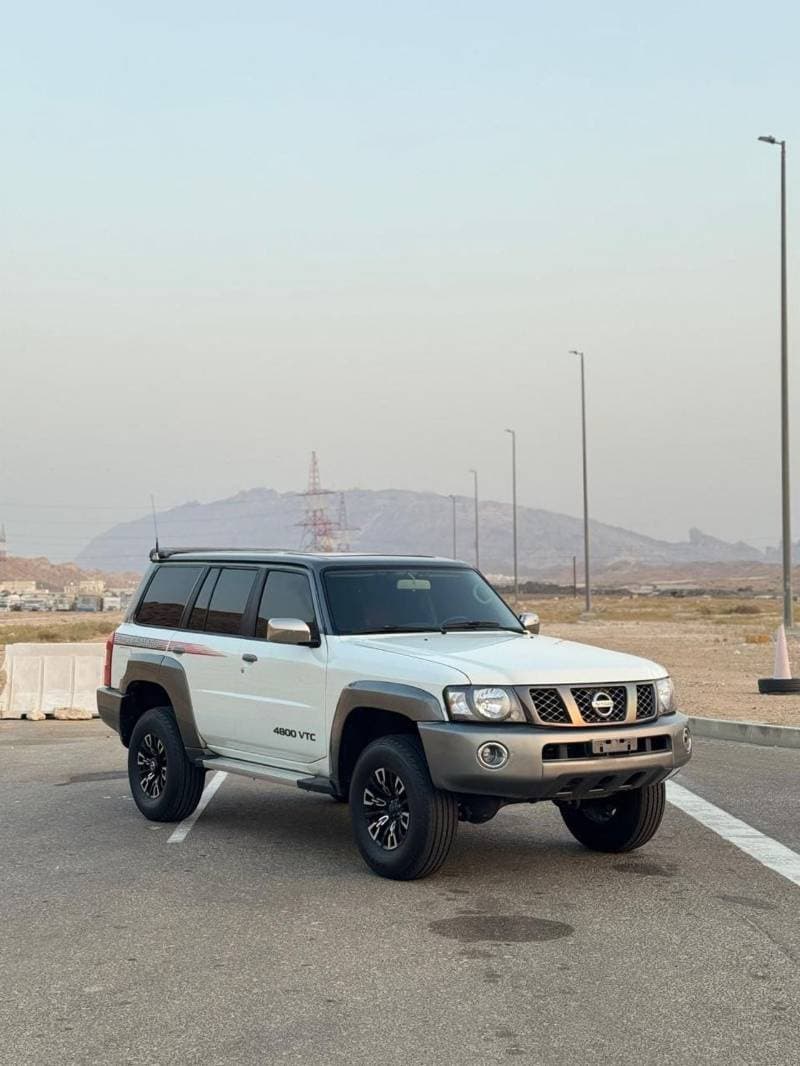 2018 Nissan Patrol SUPER SAFARI thumbnail 3