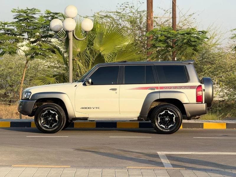 2021 Nissan Patrol thumbnail 4