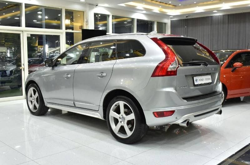 2010 Volvo XC60 R DESIGN thumbnail 7
