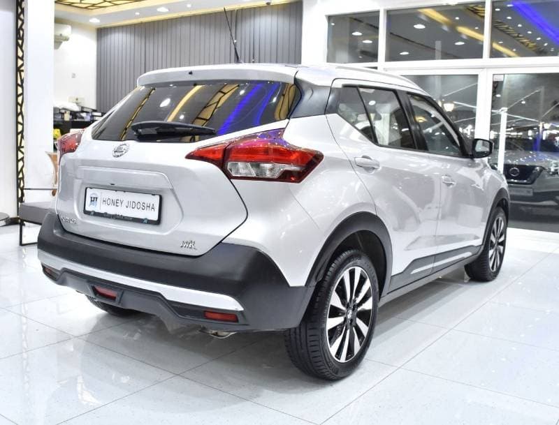 2017 Nissan Kicks SV thumbnail 6