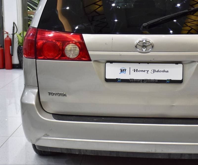 2008 Toyota Sienna LE thumbnail 8