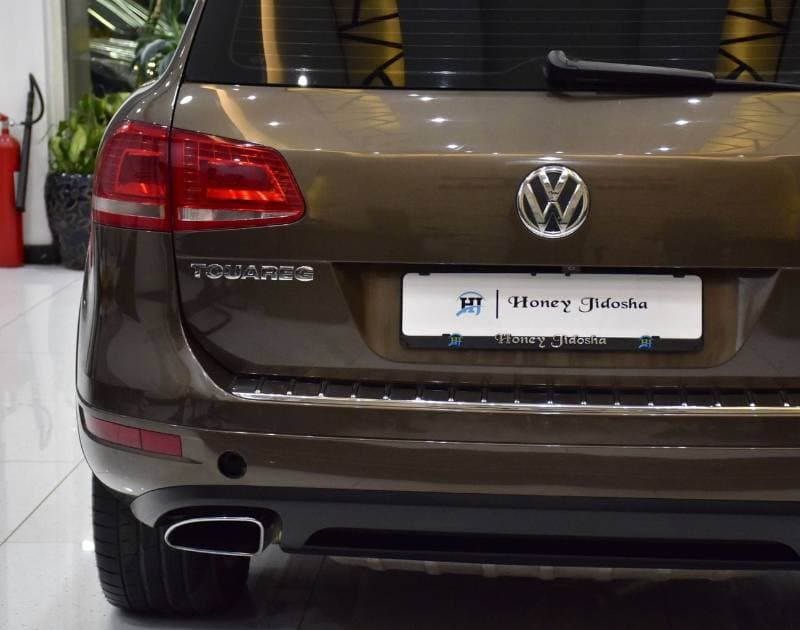 2015 Volkswagen Touareg SEL thumbnail 8