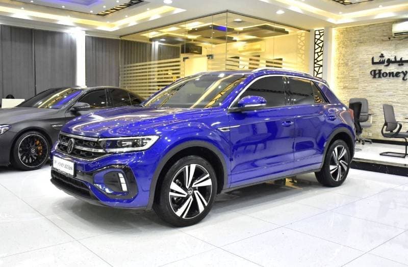 2023 Volkswagen T ROC R LINE thumbnail 3