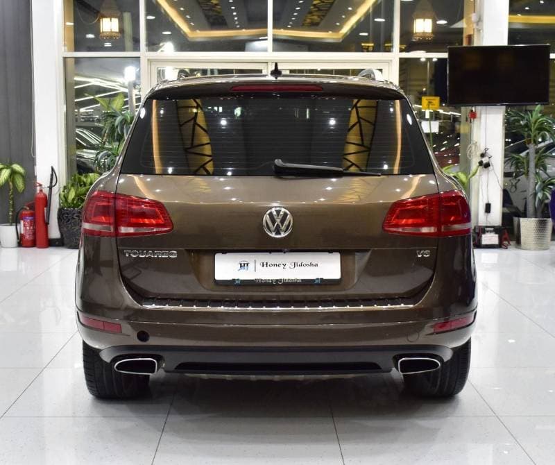 2015 Volkswagen Touareg SEL thumbnail 5
