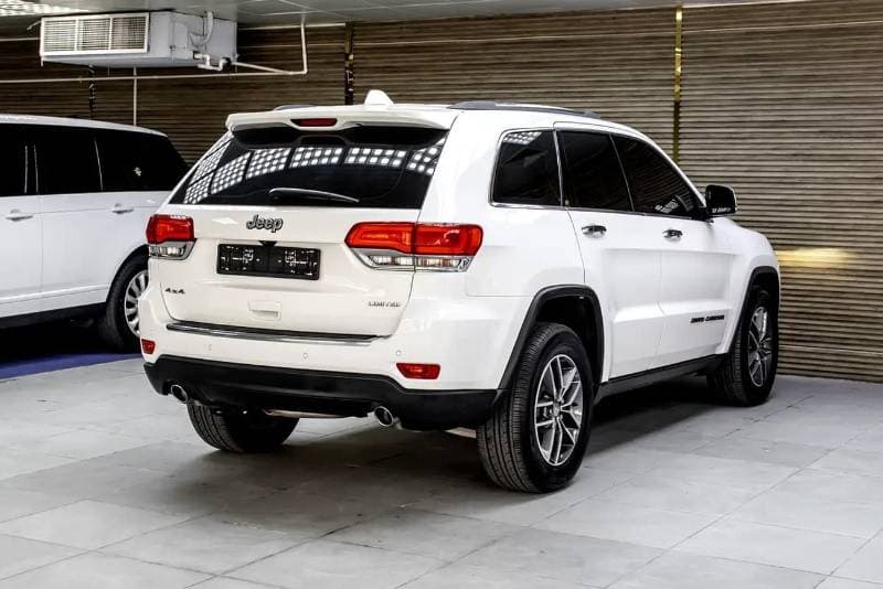 2018 Jeep Grand Cherokee LIMITED thumbnail 6