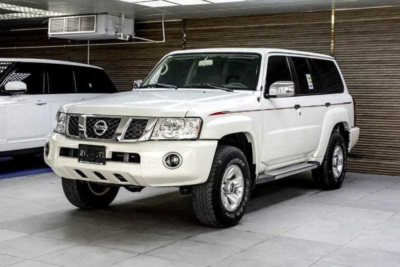 2023 Nissan Patrol SAFARI thumbnail 3