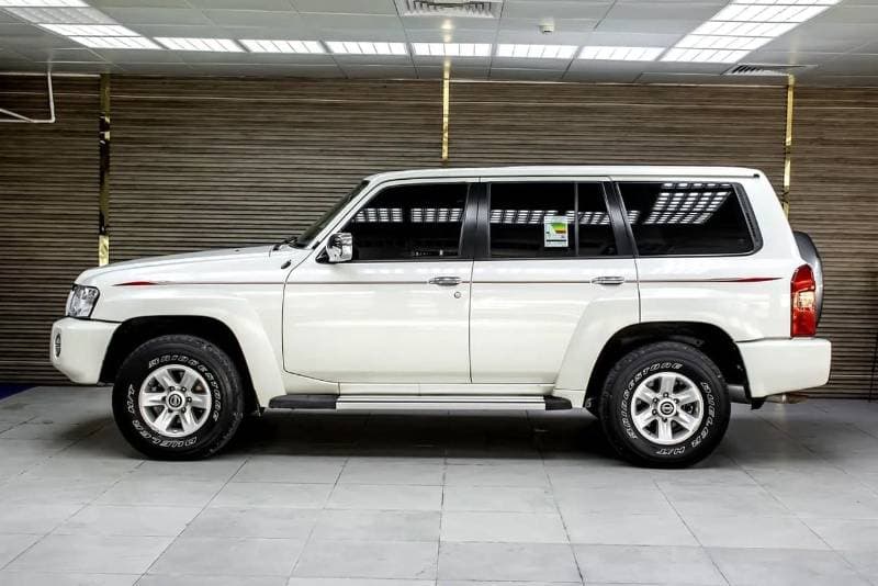 2023 Nissan Patrol SAFARI thumbnail 5