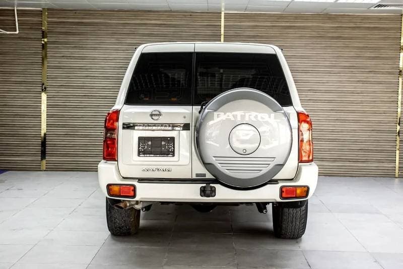 2023 Nissan Patrol SAFARI thumbnail 8
