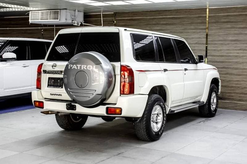 2023 Nissan Patrol SAFARI thumbnail 6