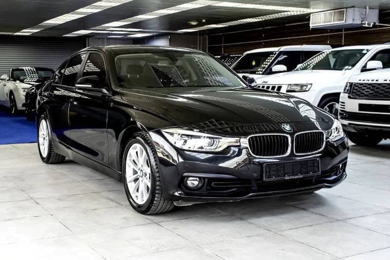 2018 BMW 318i STANDARD thumbnail 2