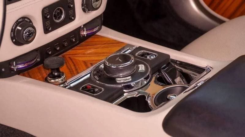 2017 Rolls Royce Dawn thumbnail 7