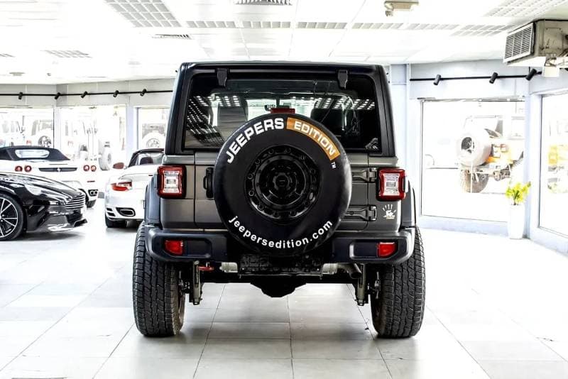 2023 Jeep Wrangler SAHARA thumbnail 8