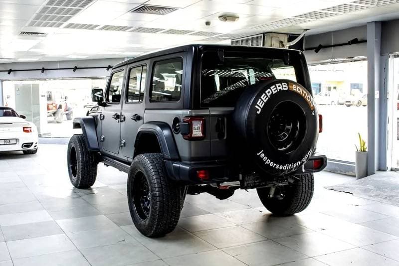 2023 Jeep Wrangler SAHARA thumbnail 7