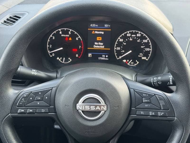 2024 Nissan Altima SV thumbnail 8