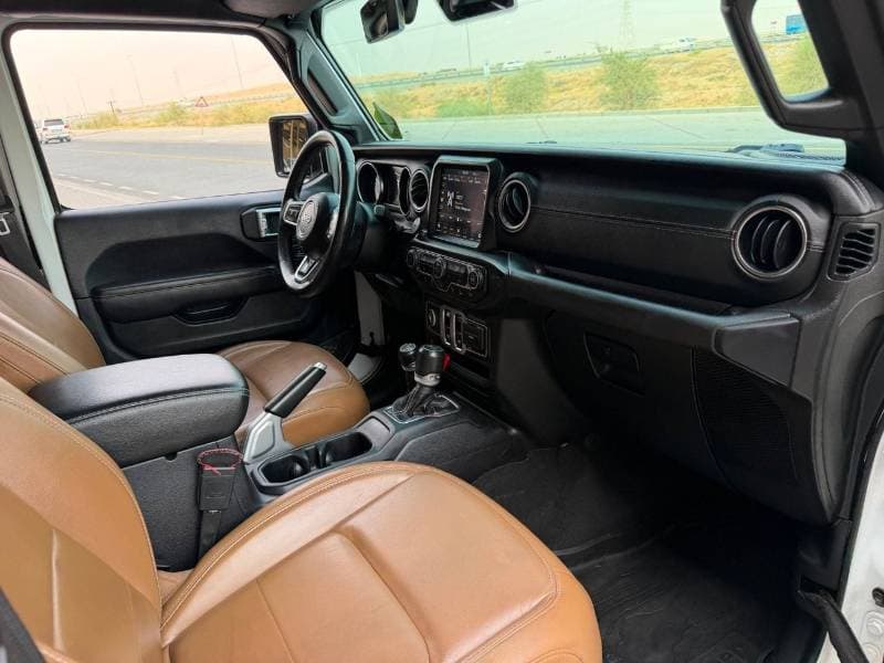 2021 Jeep Wrangler SAHARA thumbnail 8