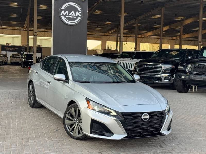 2024 Nissan Altima SV