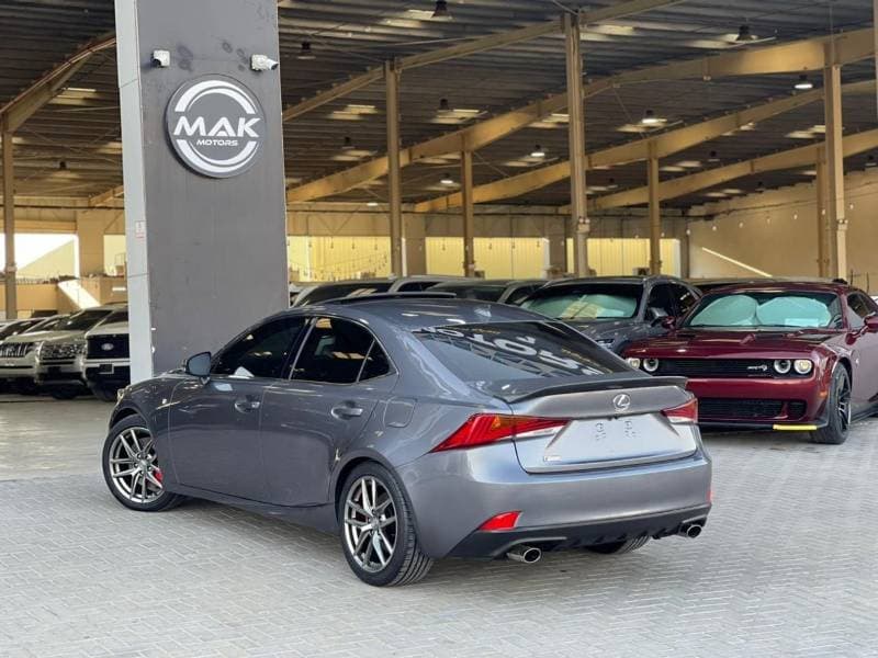 2018 Lexus IS350 PLATINUM thumbnail 4
