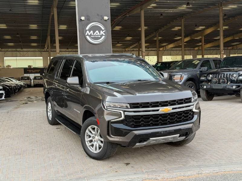 2021 Chevrolet Suburban LS thumbnail 2